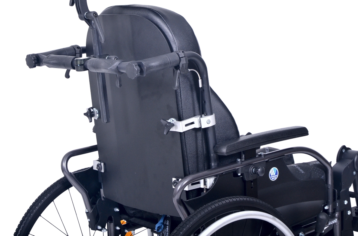 Wózek inwalidzki specjalny D200 30 Komfort