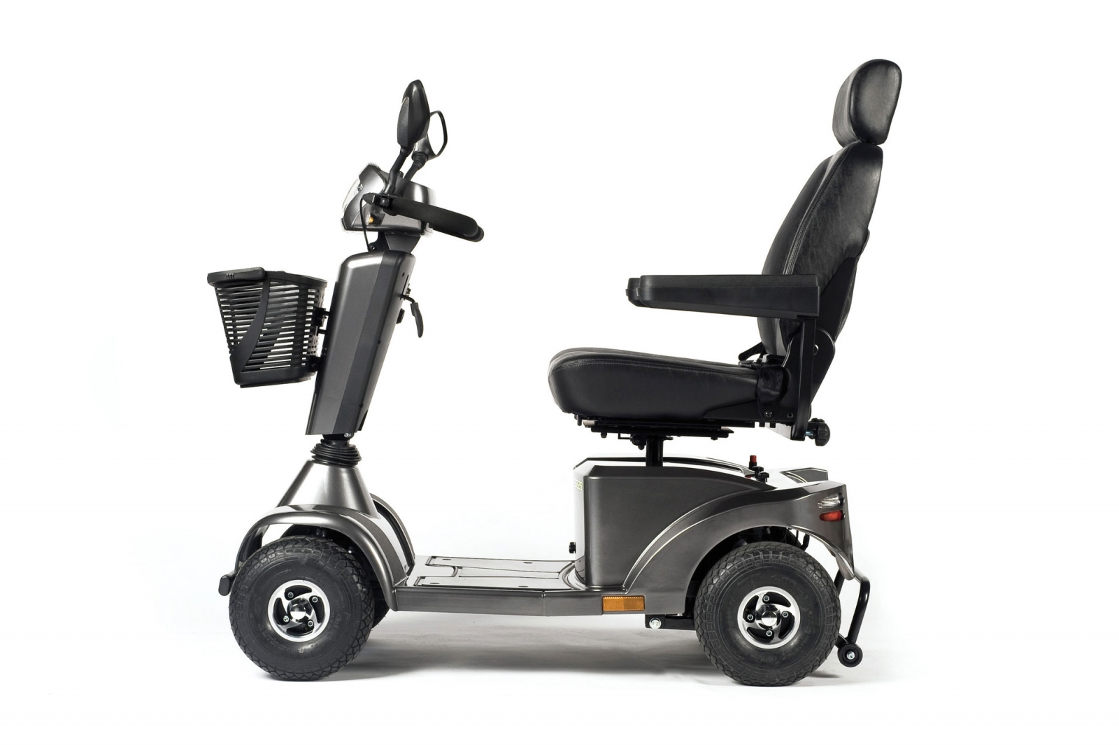 Wózek inwalidzki elektryczny (skuter) Sterling S425